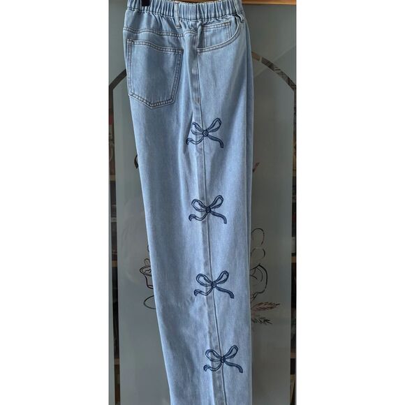 SHEIN Tween Girl Skater Bowknot Embroidered Washed Baggy Leg Jeans Teen 16 yrs. - Picture 3 of 4